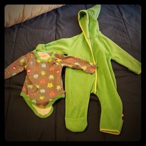 Zutano, green flannel onesie with alien print 1sie